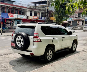 The Toyota Land Cruiser TX Rental in Pokhara
